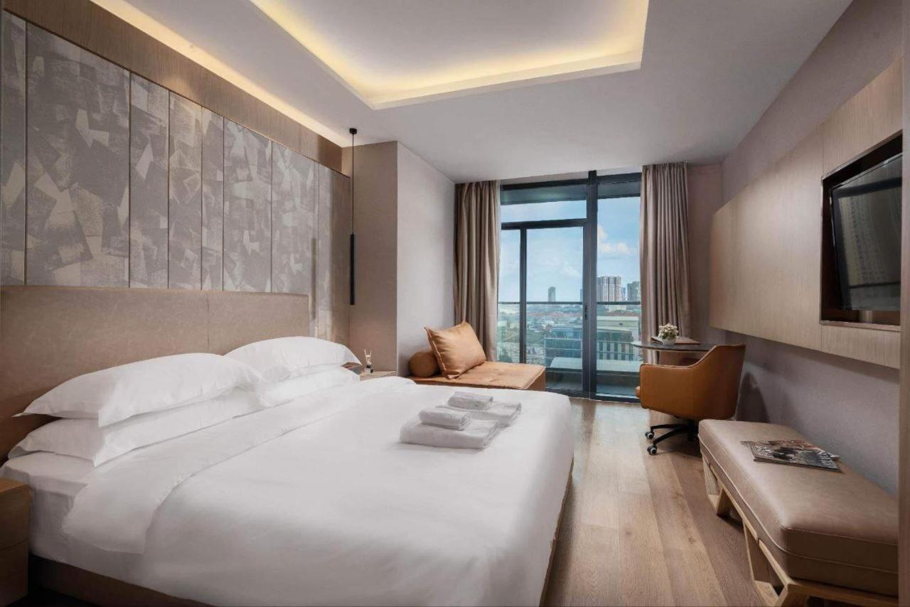 Sf Hotel Penthouse Residences 프놈펜 외부 사진