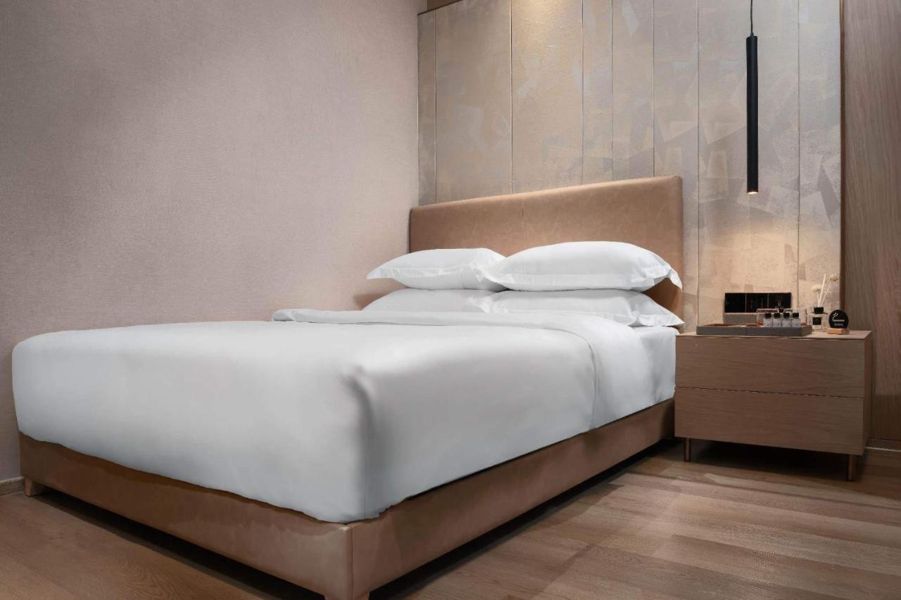 Sf Hotel Penthouse Residences 프놈펜 외부 사진