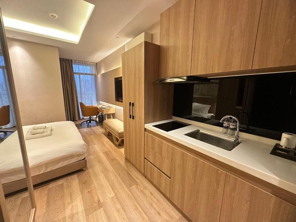 Sf Hotel Penthouse Residences 프놈펜 외부 사진