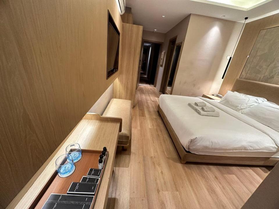 Sf Hotel Penthouse Residences 프놈펜 외부 사진